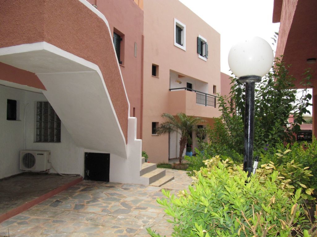 Kri Kri Village Goúrnes Buitenkant foto