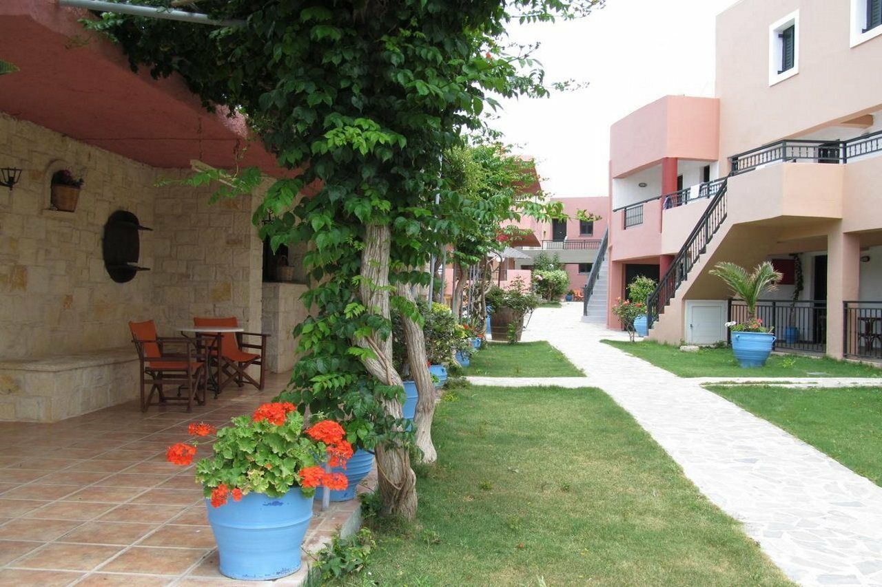 Kri Kri Village Goúrnes Buitenkant foto